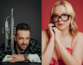 Links: Ein Mann mit Trompete auf Tisch. Rechts: Eine Frau mit Brille und rotem Kleid, die den Kopf auf Händen stützt.